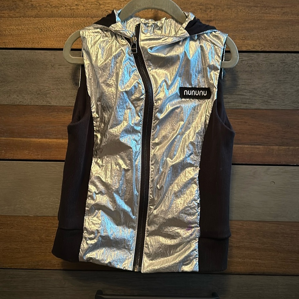 Nununu vest size 3-4